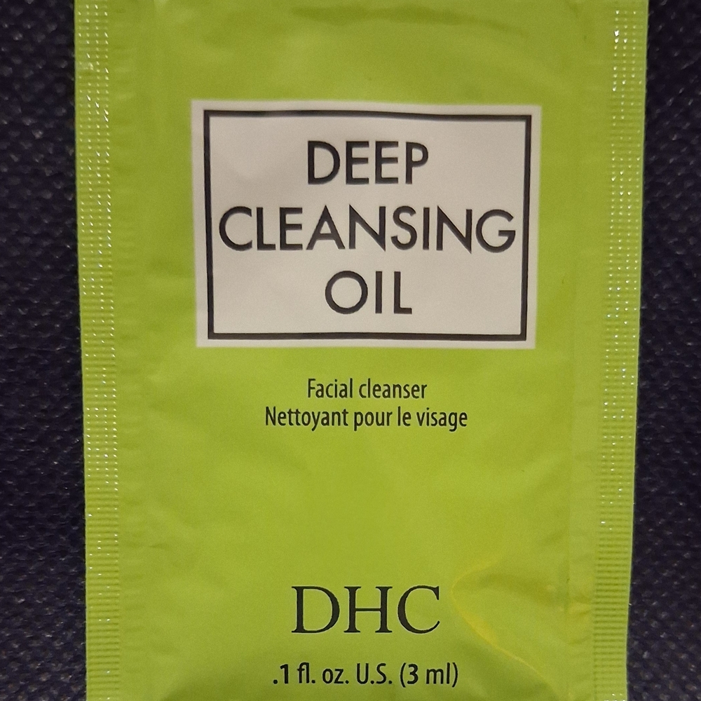 DHC Deep Cleansing Oil Facial Cleanser - Green Sachet